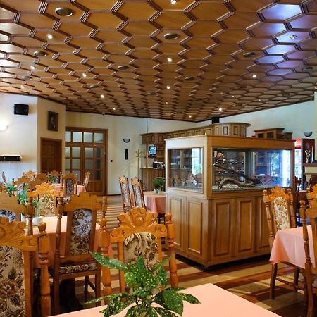 Hotel Dávid Velke Bosany Buitenkant foto